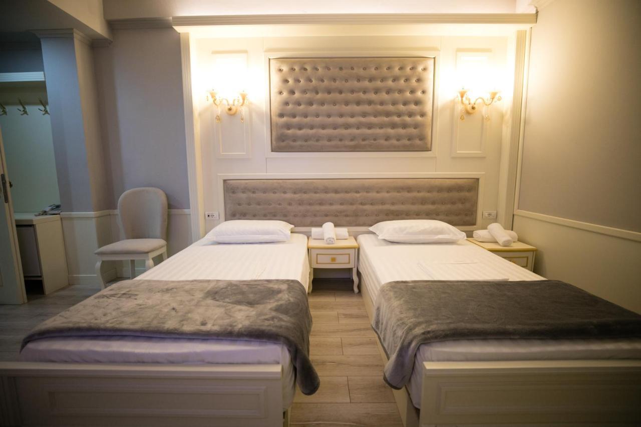 Hotel Lotus Tirana Eksteriør billede